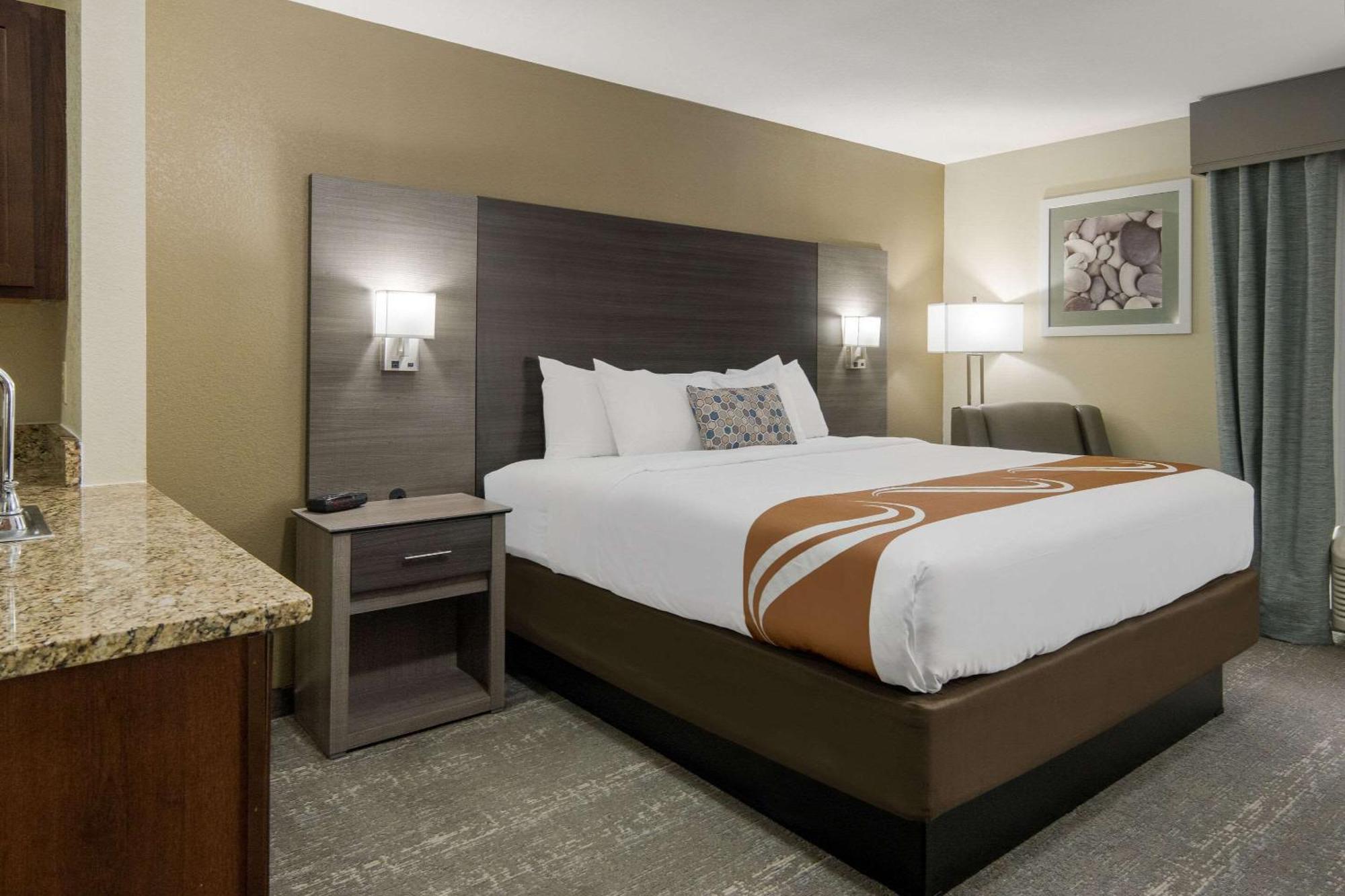 Quality Inn & Suites Roanoke - Fort Worth North Luaran gambar