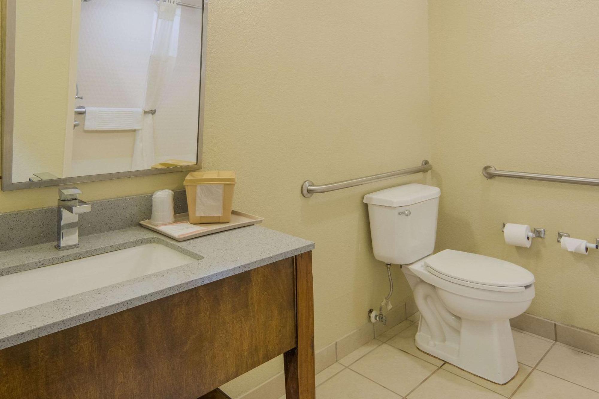 Quality Inn & Suites Roanoke - Fort Worth North Luaran gambar